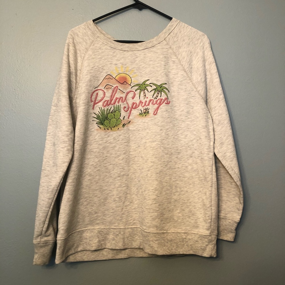 Adorable Vintage-Style Sweatshirt!
